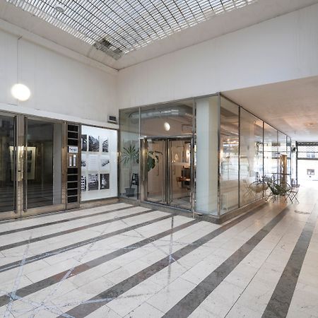 New Town - Apple Apartments Prag Exterior foto