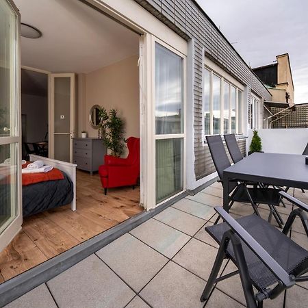 New Town - Apple Apartments Prag Exterior foto