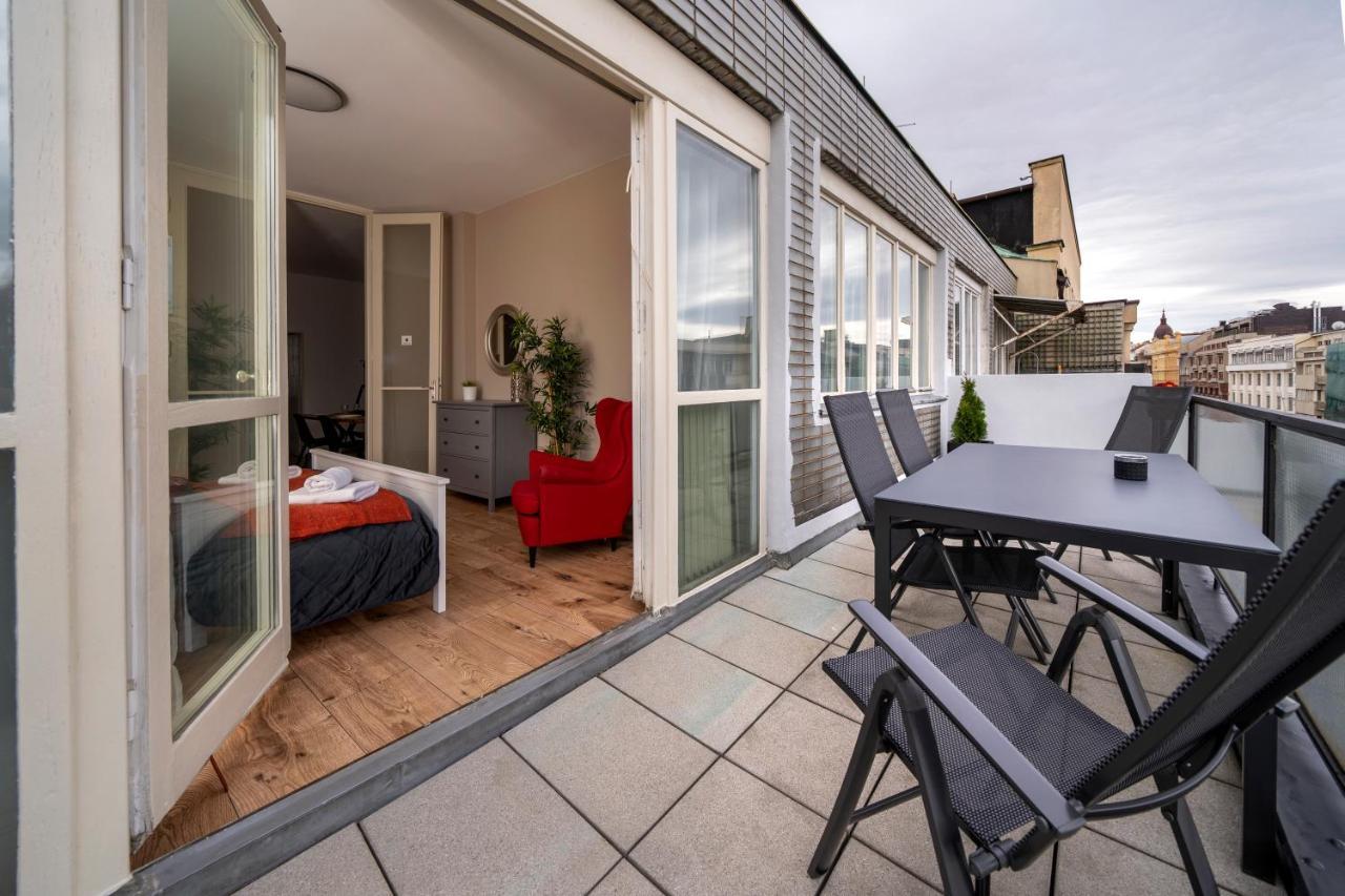 New Town - Apple Apartments Prag Exterior foto