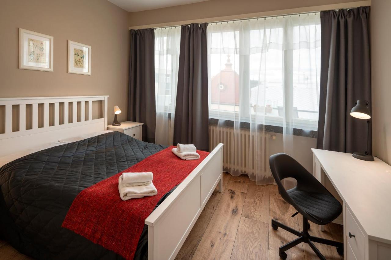 New Town - Apple Apartments Prag Exterior foto